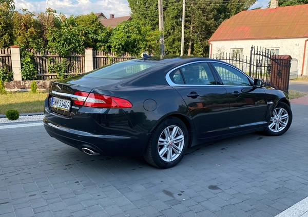 Jaguar XF cena 49900 przebieg: 180000, rok produkcji 2015 z Ciechanowiec małe 137